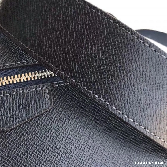 Official oldcobbler OUTDOOR Louis MESSENGER Vuitton PM 0729